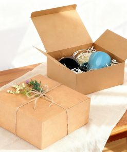 Alternative view of 20cm Kraft Paper Box for Packaging with Secure Buckle Bottom - Model: 989374285067